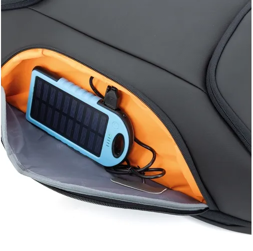 MOCHILA SEMIRIGIDA HOFMAN