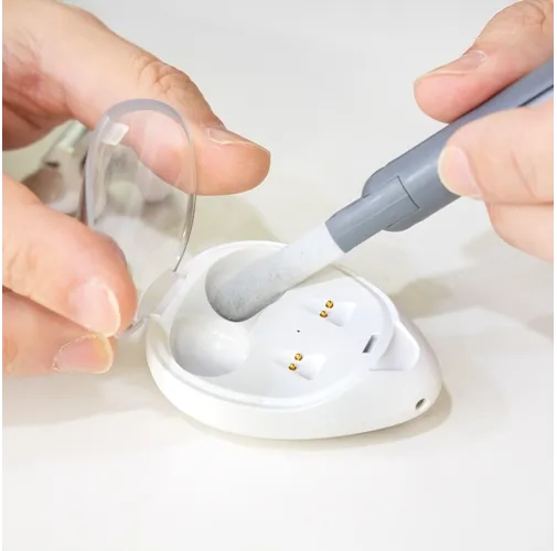 KIT DE LIMPIEZA MULTIFUNCIÓN PARA TECLADO 