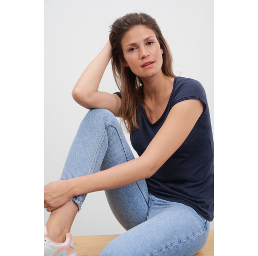 Ladies\'-T OCS Standard