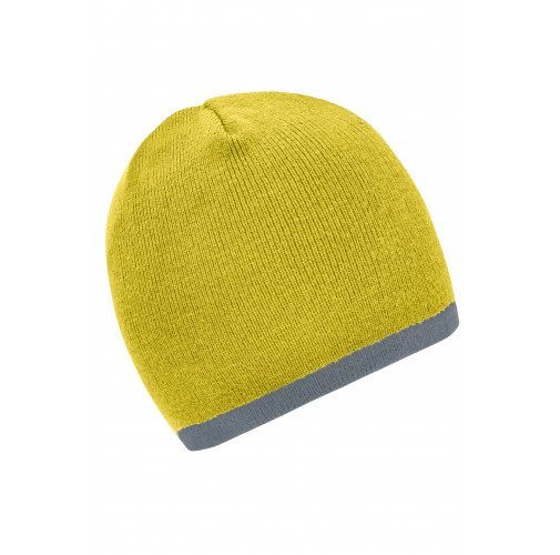 Beanie with Contrasting Border