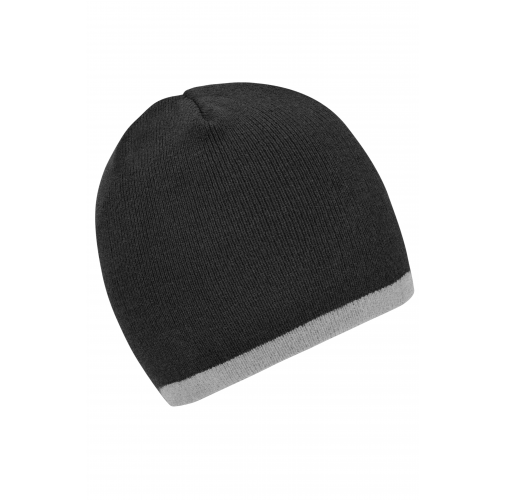 Beanie with Contrasting Border