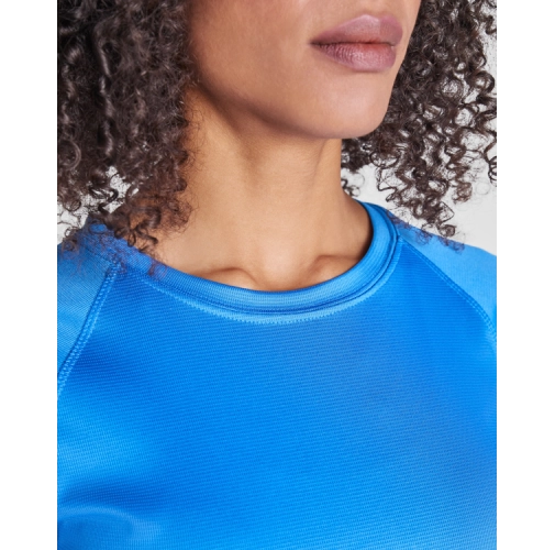 white BAHRAIN WOMAN 0408