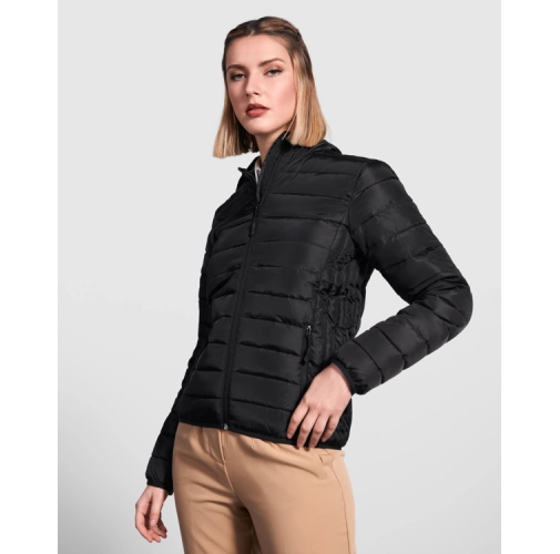 black NORWAY WOMAN 5091