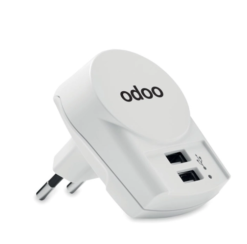 EURO USB CHARGER 2XA MO6882