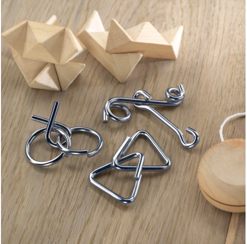 beig THREENATS MO9191