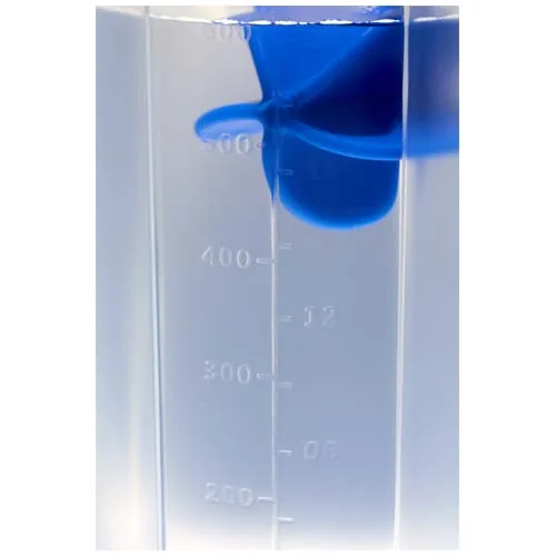 Bidón deportivo de 700 ml con bola agitadora 