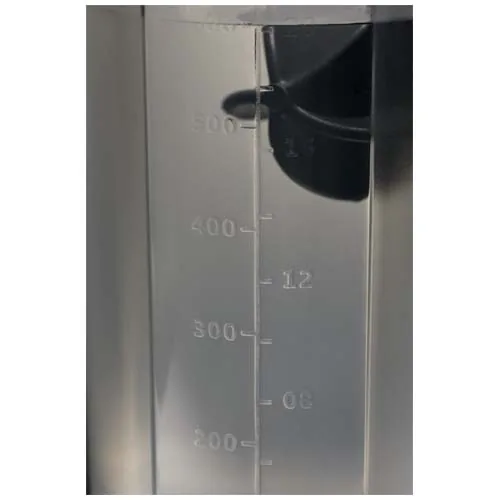 Bidón deportivo de 700 ml con bola agitadora 