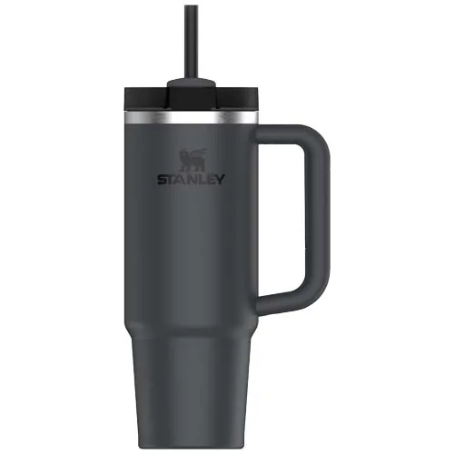 negro intenso Vaso aislado de acero inoxidable reciclado Stanley Quencher® H2.0 FlowState™ 890 ml