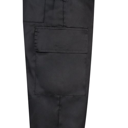 black VL AINE. Pantalón multibolsillos de sarga (190g/m²), en algodón (20%) y poliéster (80%)