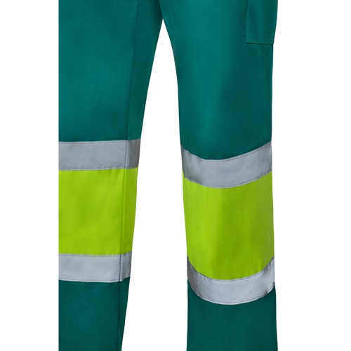 green VL ARTEMIS. Two-colour twill trousers (190g/m²), made of cotton (20%) and polyester (80%)