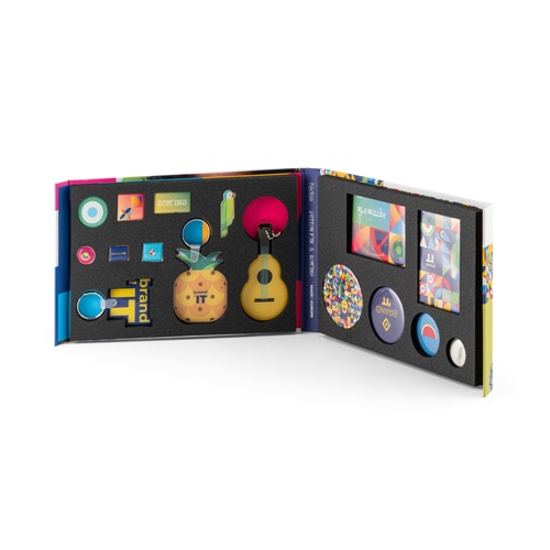 multicolor PIN & DOMING SHOWCASE. Muestrario 2 en 1 de Pins&Domings