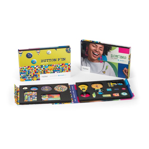 multicolor PIN & DOMING SHOWCASE. Muestrario 2 en 1 de Pins&Domings