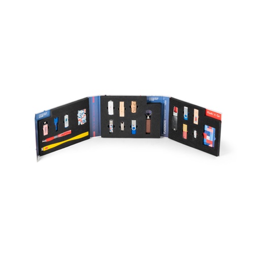 multicolor FLASH DRIVE SHOWCASE. Muestrario personalizado de pen drives