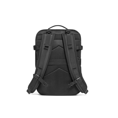black DALLAS. Mochila de viaje de poliéster reciclado de alta densidad 600D para portátil de 17.3\