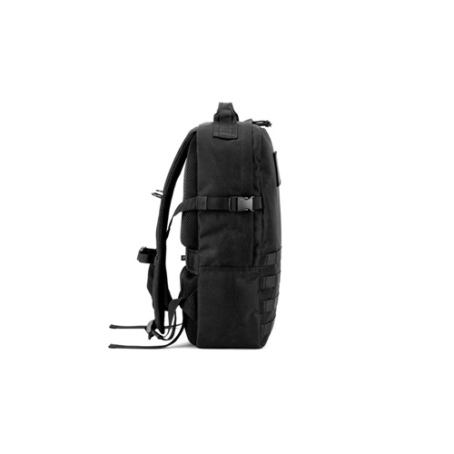 black EDINBURGH BPACK. Mochila de estilo militar en poliéster reciclado 600D, alta densidad y forro en poliéster reciclado 210D 17\'3’