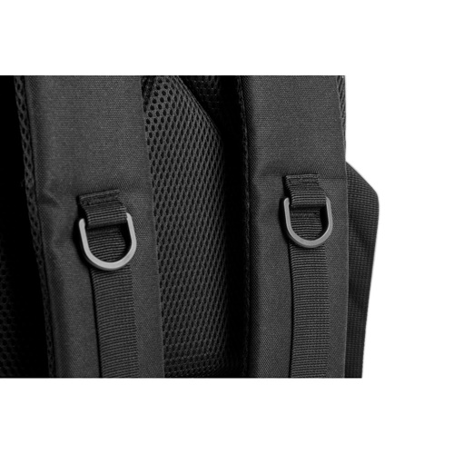 black EDINBURGH BPACK. Mochila de estilo militar en poliéster reciclado 600D, alta densidad y forro en poliéster reciclado 210D 17\'3’