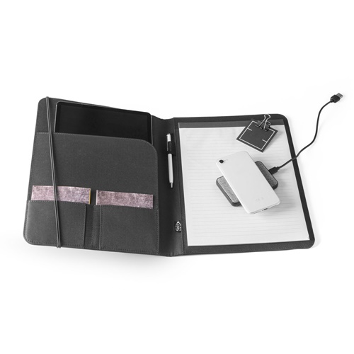 EMERGE FOLDER II. Carpeta tamaño A4 en poliéster reciclado (100% rPET) 300D con cierre elástico