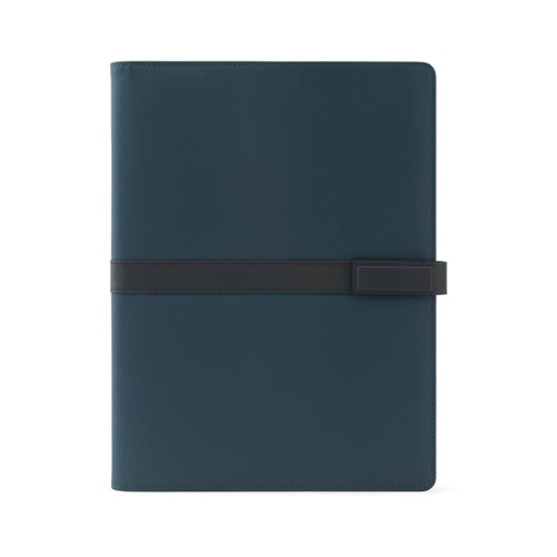 azul SANDERSON FOLDER. Carpeta A4 de PU (50% reciclada) con cierre magnético y bloc de notas con páginas rayadas