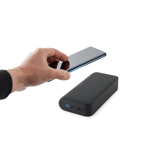 BECKER 20. Batería externa de 20 000 mAh en ABS reciclado (100 % rABS) con cargador inalámbrico ultrarrápido de 15 W