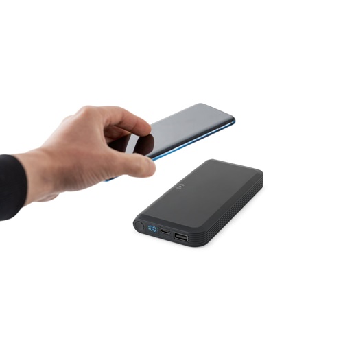 BECKER 10. Batería externa de 10 000 mAh en ABS reciclado (100 % rABS) con cargador inalámbrico ultrarrápido de 15 W