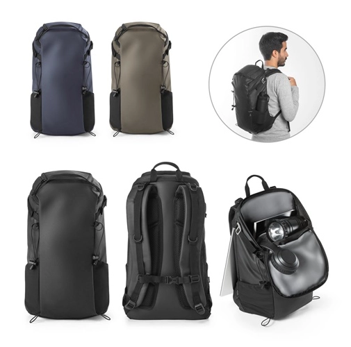 ALASCA. Mochila de senderismo con revestimiento impermeable