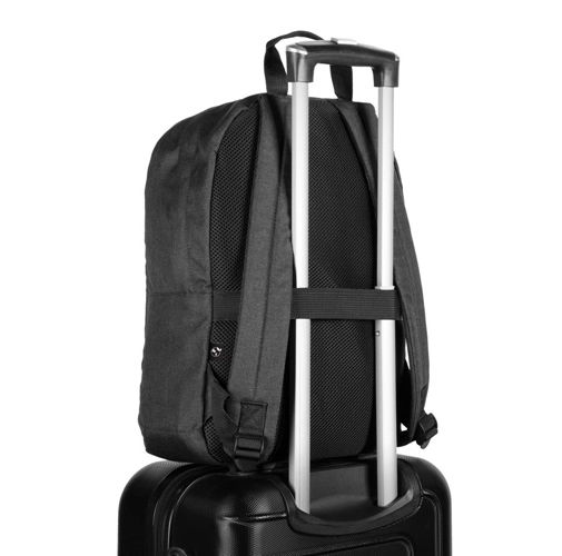 GIJON. Mochila para portátil de poliéster reciclado de alta densidad 600D y forro de poliéster reciclado 210D