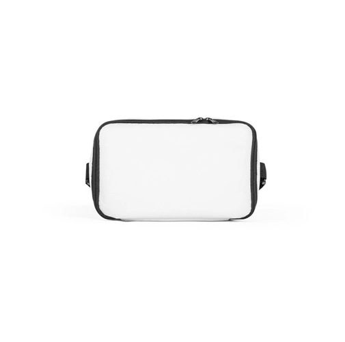 CANCUN. Bolsa térmica de poliéster reciclado 600D con correa de cincha ajustable 7 L