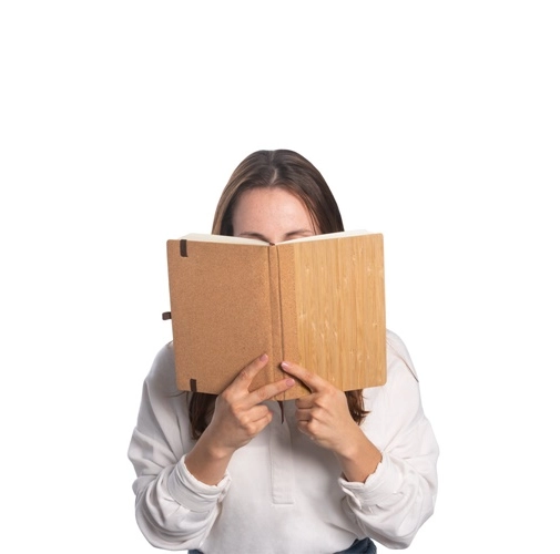 ORWELL. Cuaderno A5 realizado con hojas de bambú y corcho