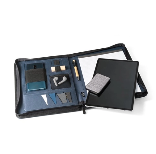 blue EMERGE FOLDER. Carpeta tamaño A4 hecha en poliéster reciclado (100% rPET) 300D con cremallera