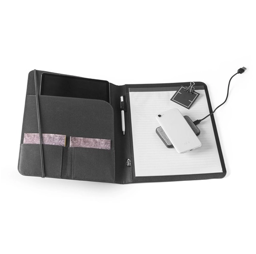 black EMERGE FOLDER II. Carpeta tamaño A4 en poliéster reciclado (100% rPET) 300D con cierre elástico