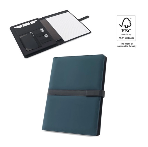 SANDERSON FOLDER. CARPETA A4 DE PU (50% RECICLADA) CON CIERRE MAGNÉTICO Y BLOC DE NOTAS CON PÁGINAS RAYADAS