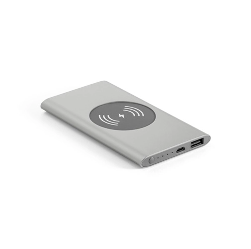 cromado satinado CASSINI. Power bank 4\'000 mAh con cargador inalámbrico de 5W, fabricado en aluminio reciclado (100% rAL)
