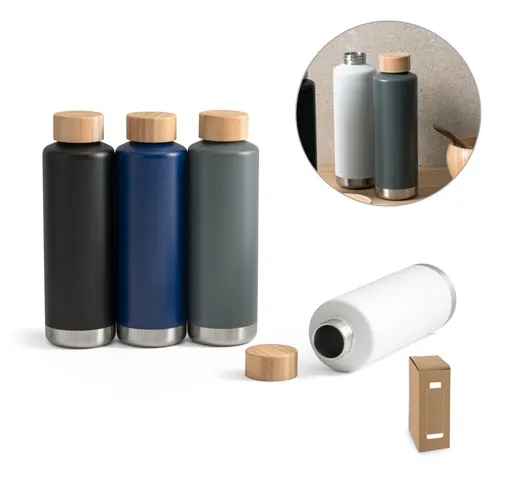 NORRE BOTTLE. Botella de acero inoxidable (36% reciclado) con pared doble de insolacion al vacío 640 mL