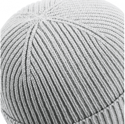 Gorro moderno con parche<br/>