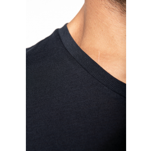 Camiseta Supima® cuello de pico manga corte hombre