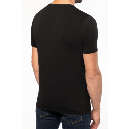 Camiseta con elastano cuello de pico hombre