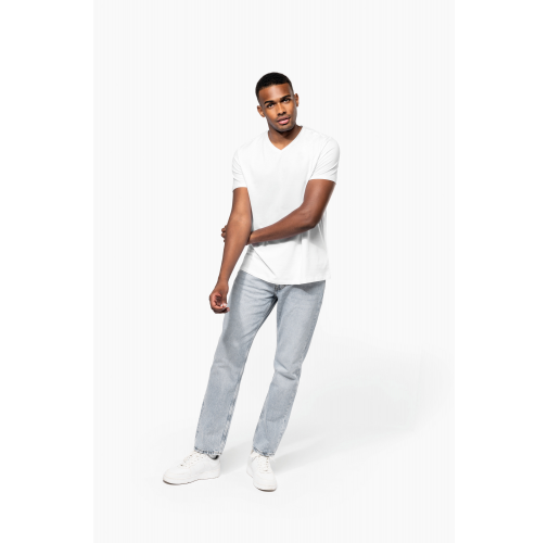 Camiseta con elastano cuello de pico hombre
