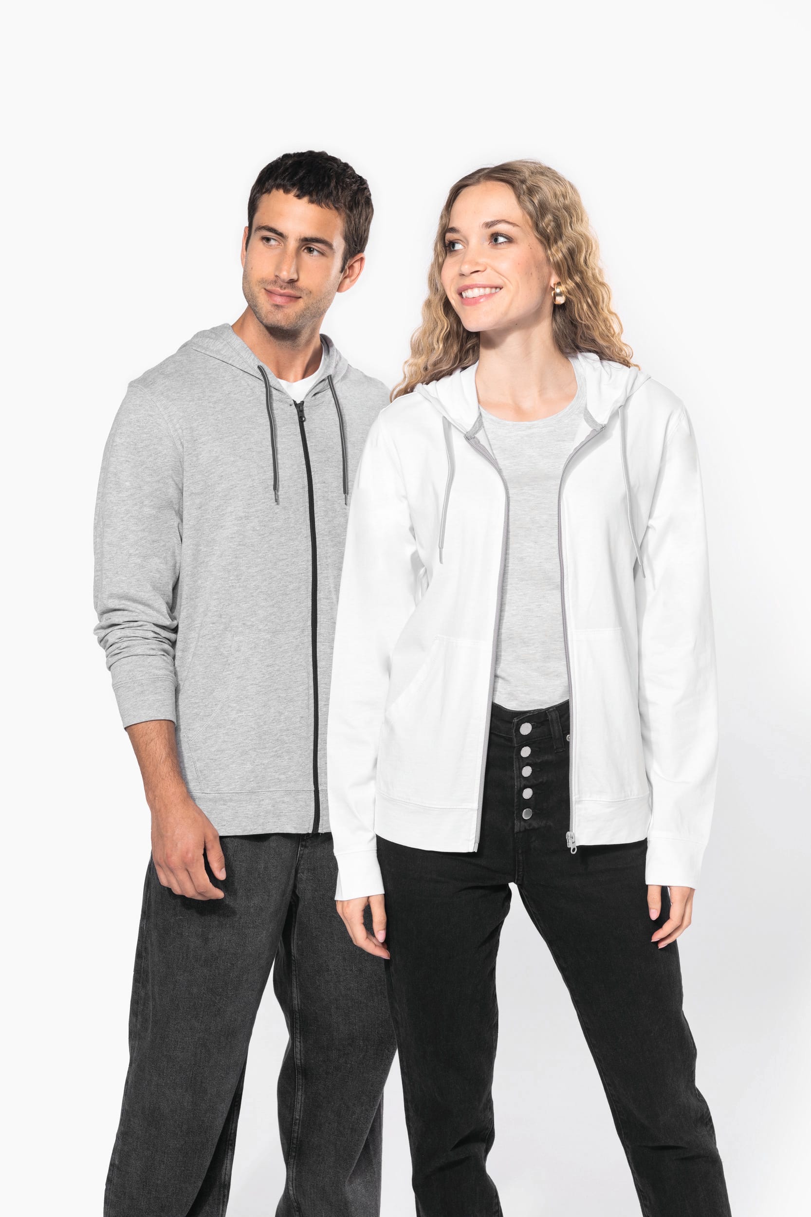 SUDADERA LIGERA ALGODÓN CON CAPUCHA