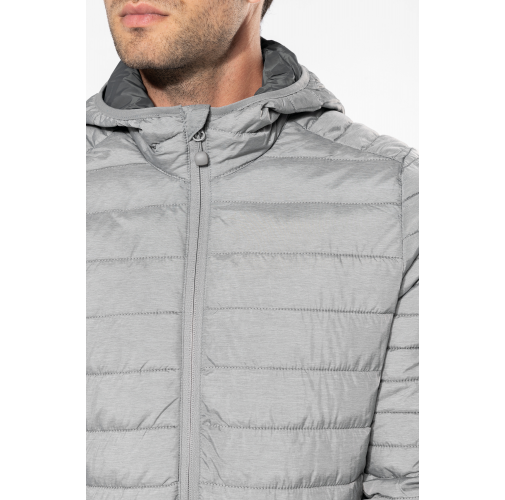 Chaqueta acolchada y ligera con capucha hombre