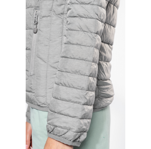 Chaqueta acolchada y ligera con capucha mujer
