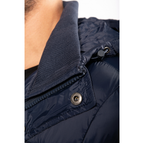 Parka ligera acolchada con capucha para hombre