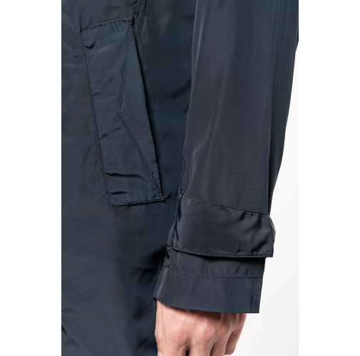 Gabardina ligera para hombre