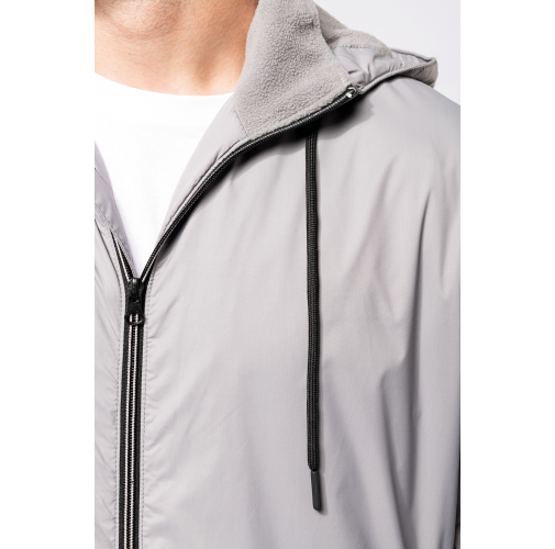 Chaqueta con capucha y forro de micropolar - Unisex