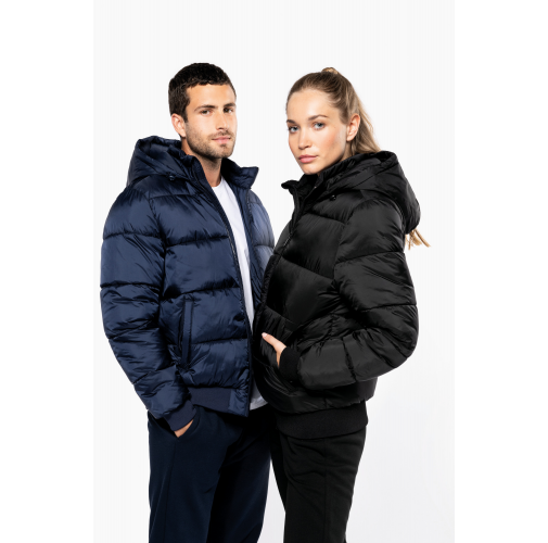 Chaqueta ripstop reciclada con capucha unisex
