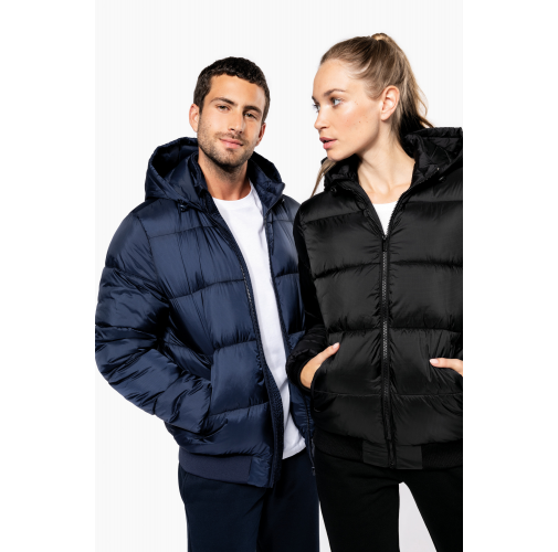 Chaqueta ripstop reciclada con capucha unisex