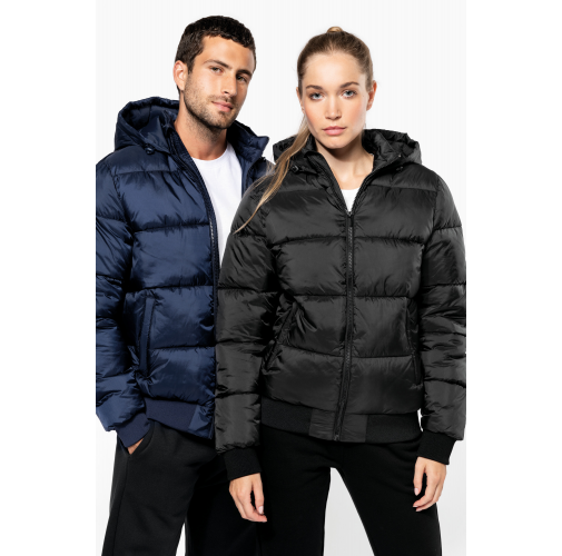Chaqueta ripstop reciclada con capucha unisex