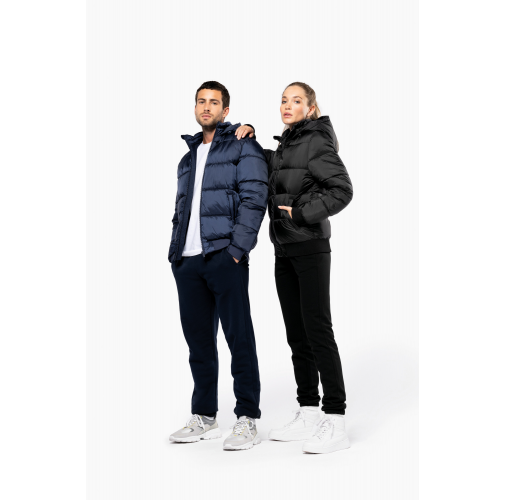 Chaqueta ripstop reciclada con capucha unisex