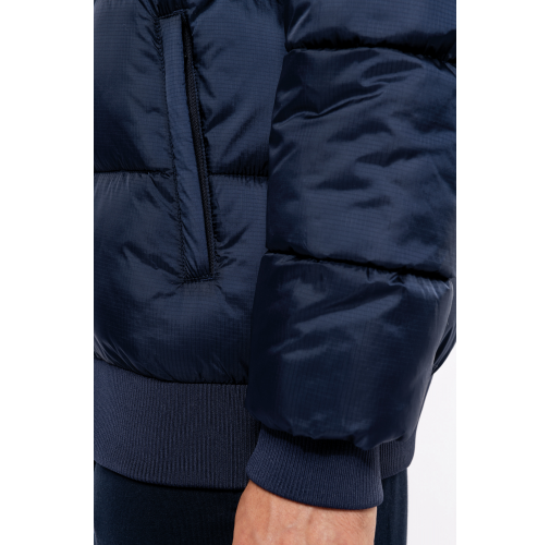 Chaqueta ripstop reciclada con capucha unisex