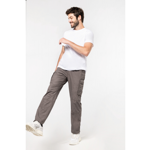 Pantalón ligero multibolsillos para hombre