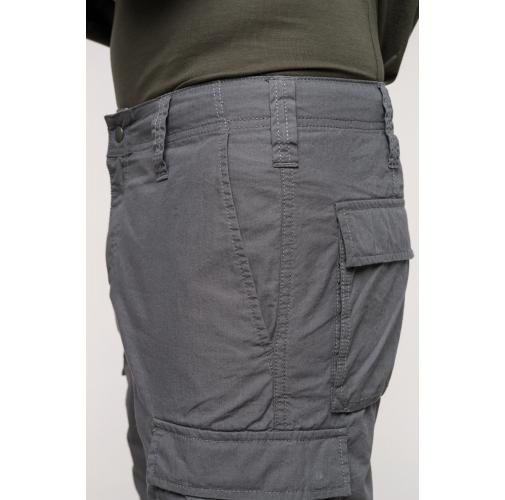 Bermuda ligera multibolsillos para hombre